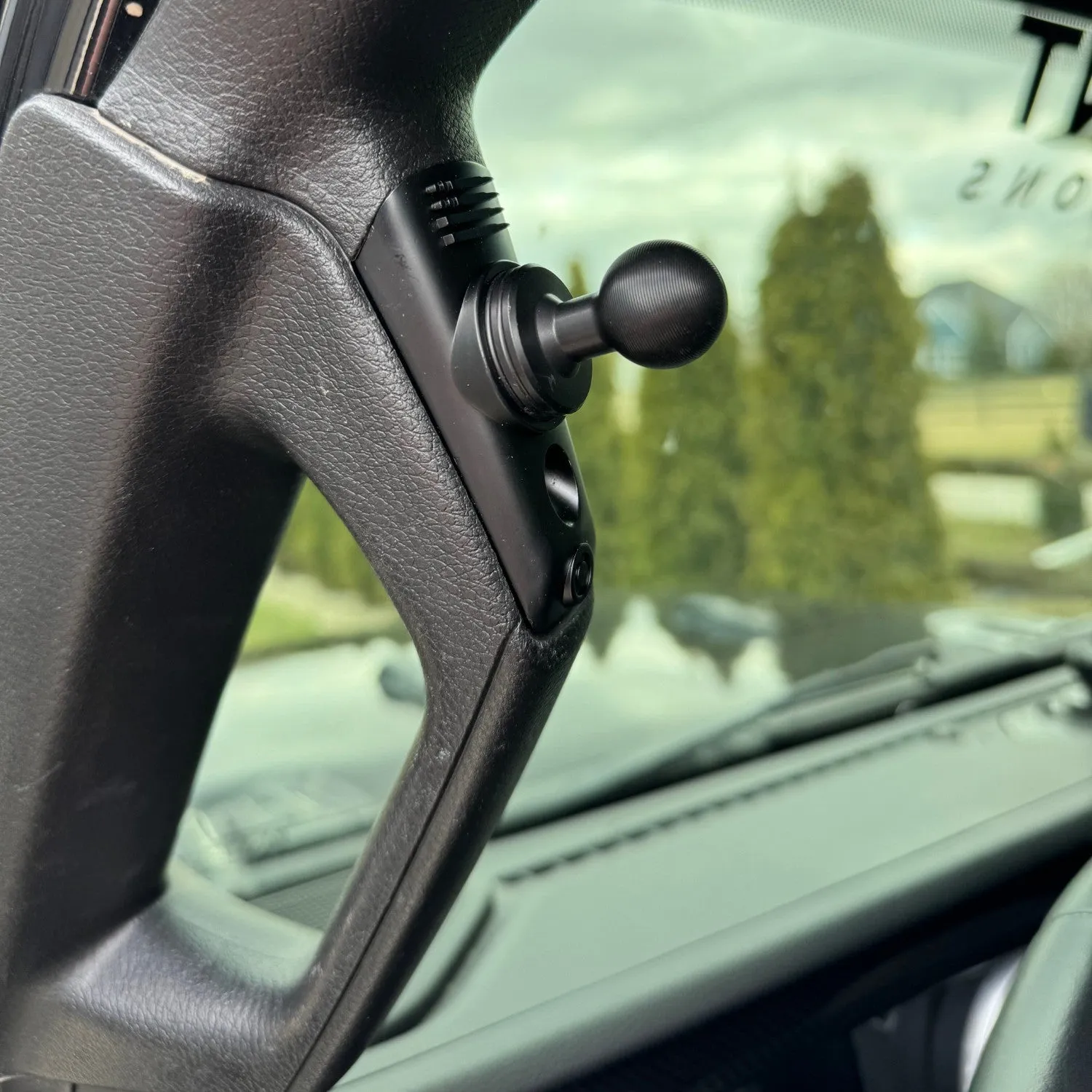 2018-2023 Jeep Wrangler JL   2020-2023 Jeep Gladiator A-Pillar Grab Bar Mount with 20mm Ball