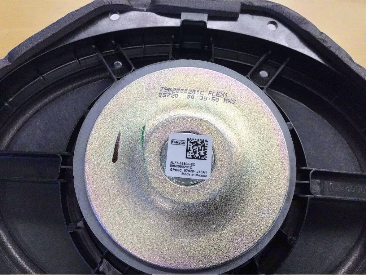 2018-2024 Lincoln Navigator (2) OEM Front Door Speakers Genuine New