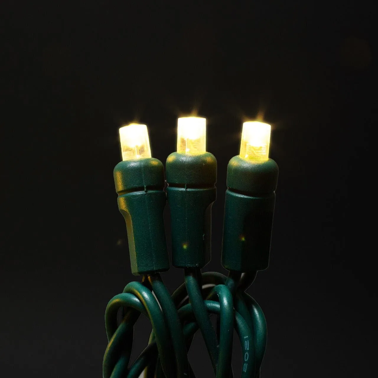 5mm Light Set 70ct Balled-4" Spacing (GW)