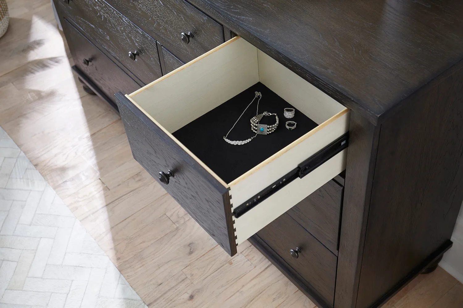Cambridge Double Dresser - Cracked Pepper