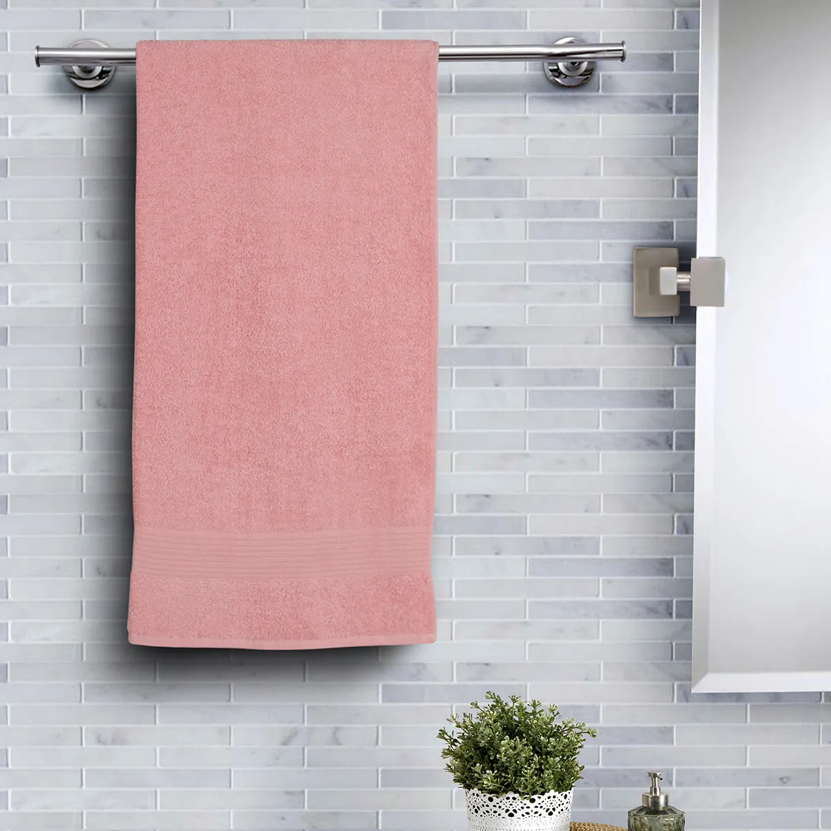 Jeneth Ultra-Soft and Highly Absorbent Blossom Pink Bath Towel