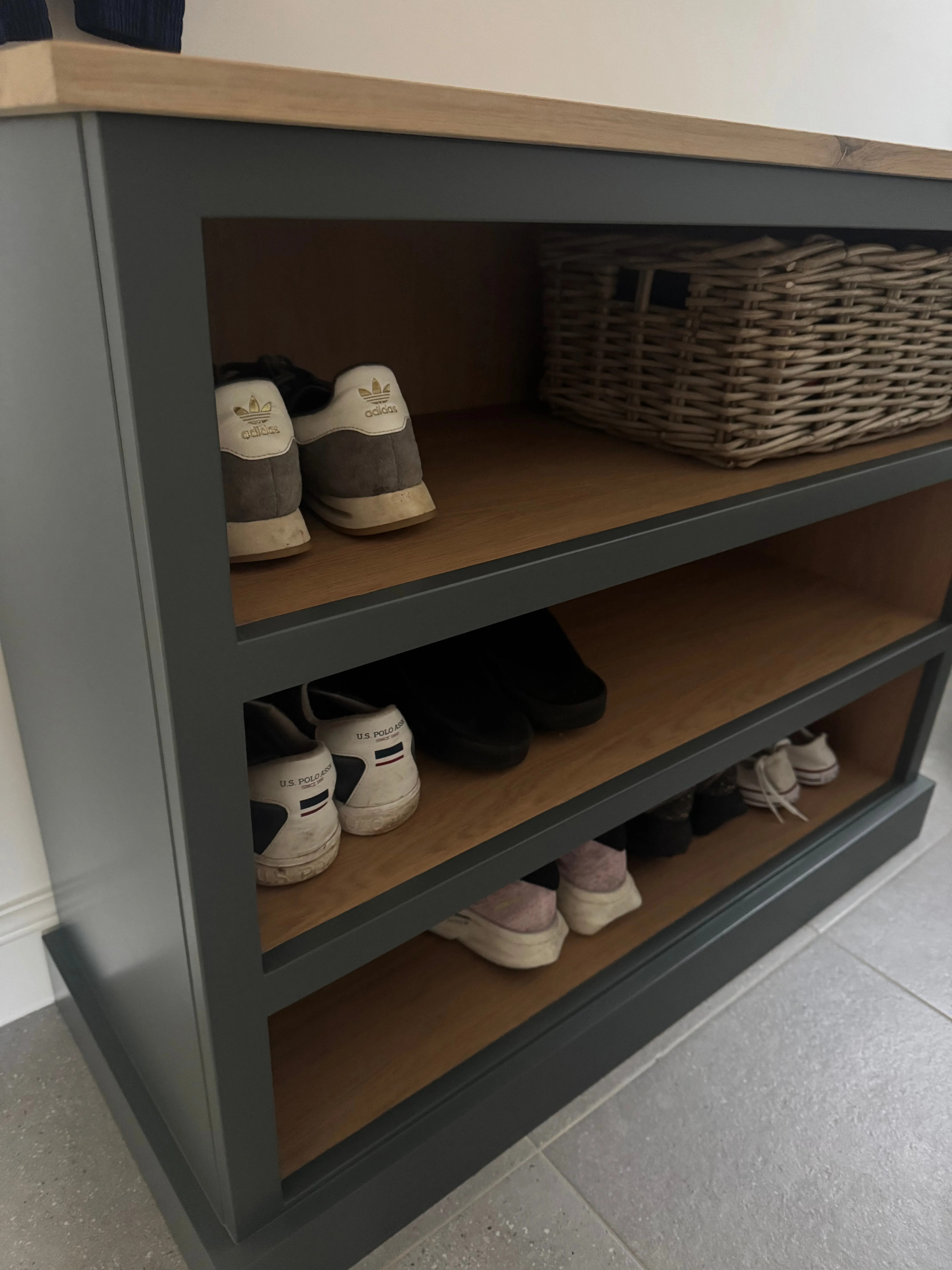 Shoe Storage Unit with Oak Internals