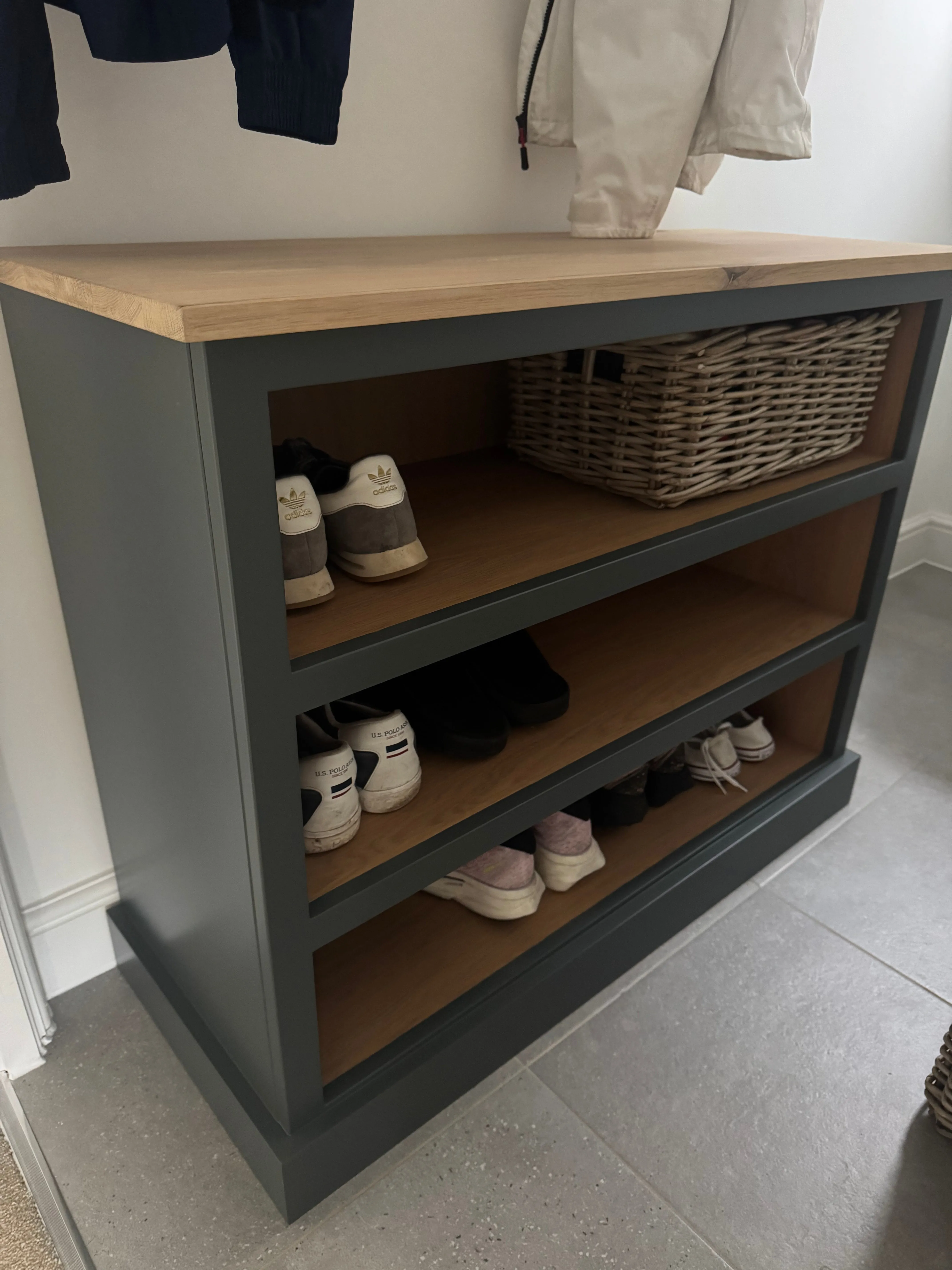 Shoe Storage Unit with Oak Internals