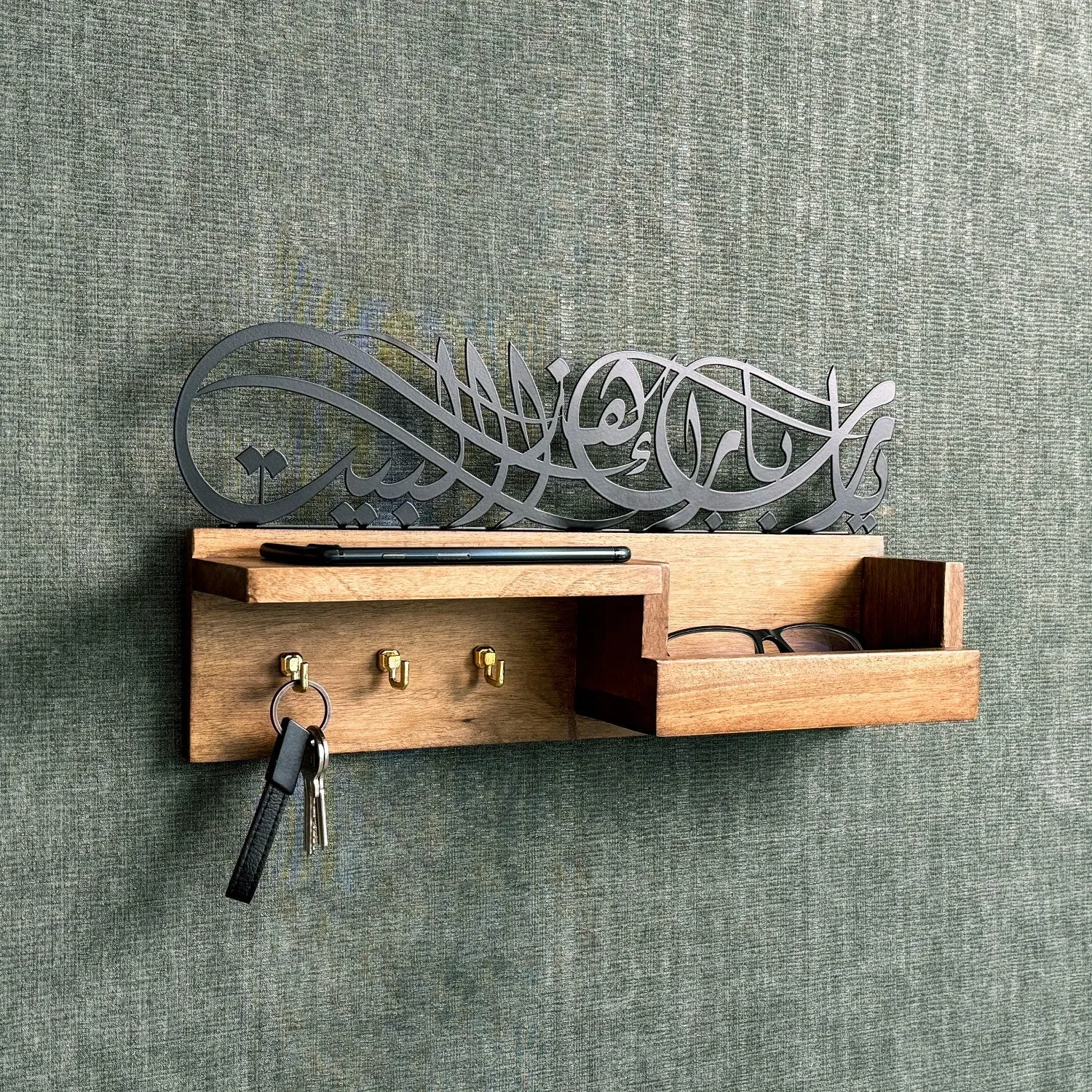 Wooden Wall Mounted Key Holder - Barakah Dua Arabic Calligraphy Decor